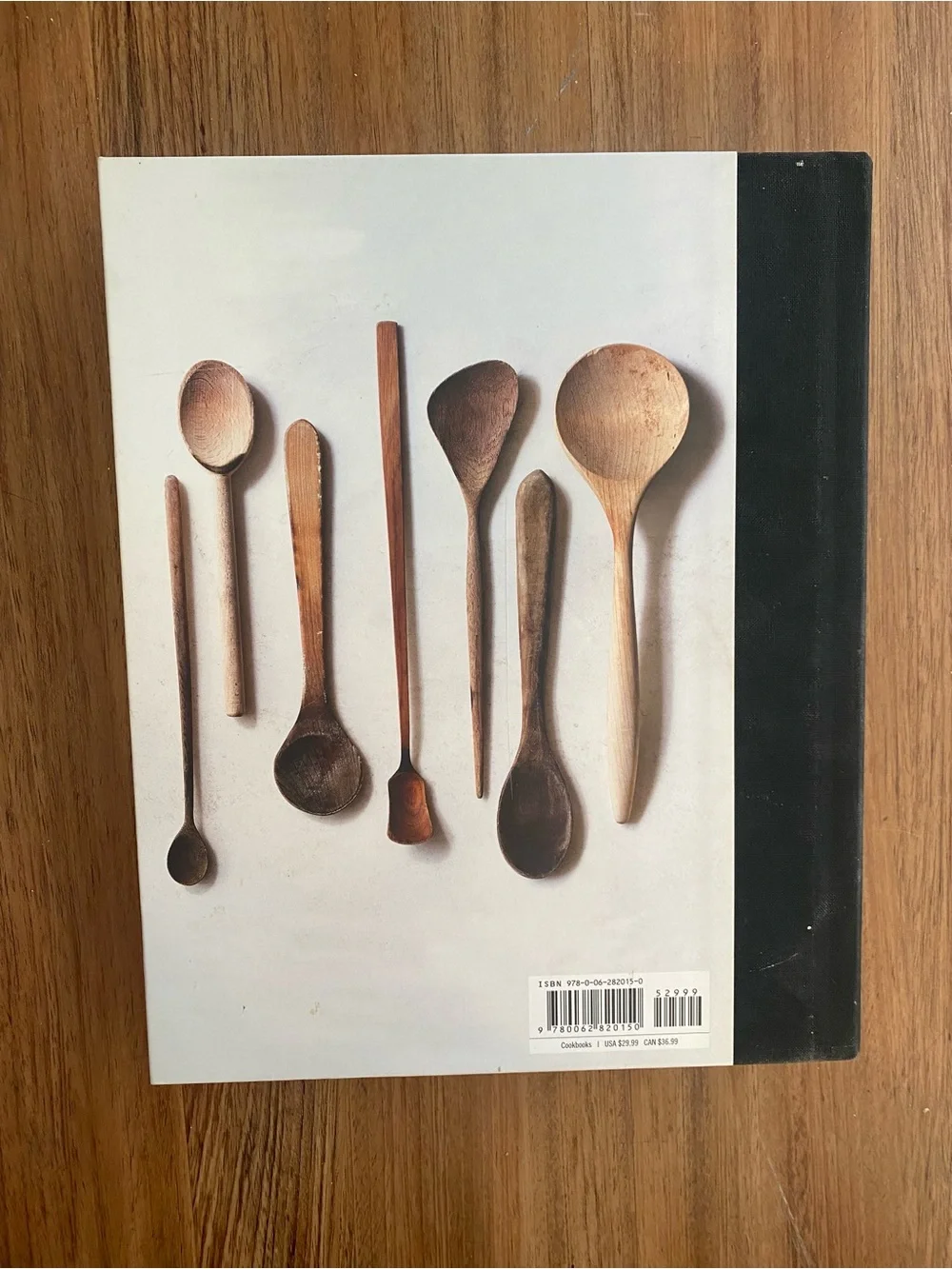 Magnolia Table: A Collection of Recipes for Gathering by Joanna Gaines